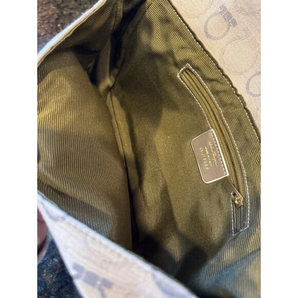 Salvatore Ferragamo Gancini Flap Adjustable Strap Shoulder Bag CoA - Picture 11 of 11